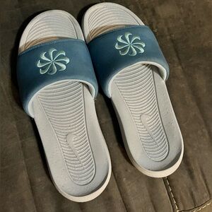 Nike slides